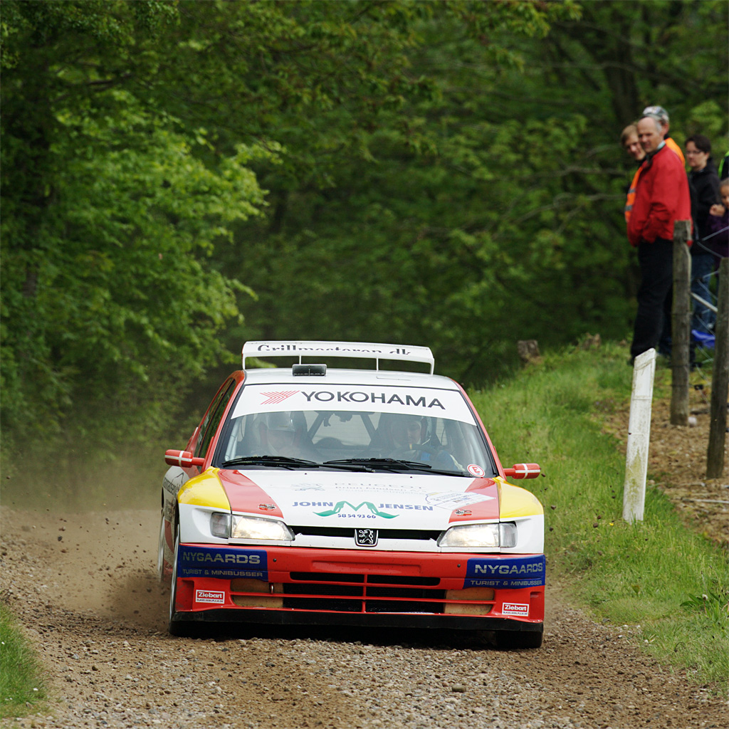 Kim Madsen og Kasper Sørensen går efter årets første sejr, i Suzuki Rally
(Foto: Johnny Pedersen)